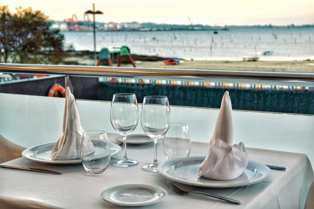 Hotel Alda Carril Vilagarcia de Arousa Esterno foto